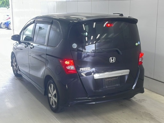 Honda FREED 2010 7570185-1