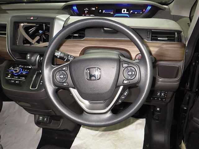Honda FREED 2024 7570189-8