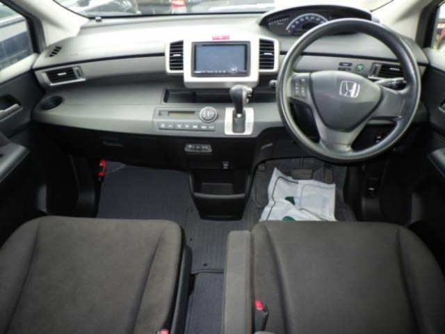 Honda FREED 2013 7570242-3