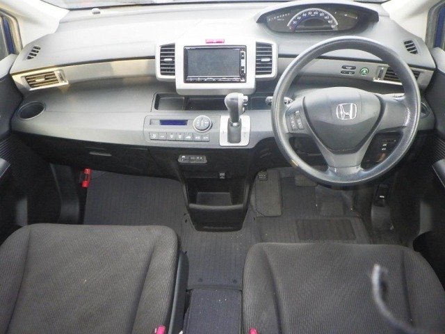 Honda FREED 2015 7570250-3