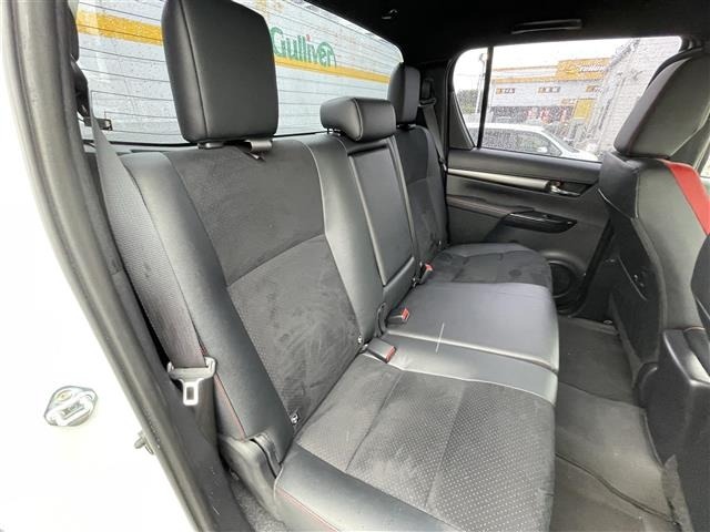 Toyota HILUX 2024 7583359-4