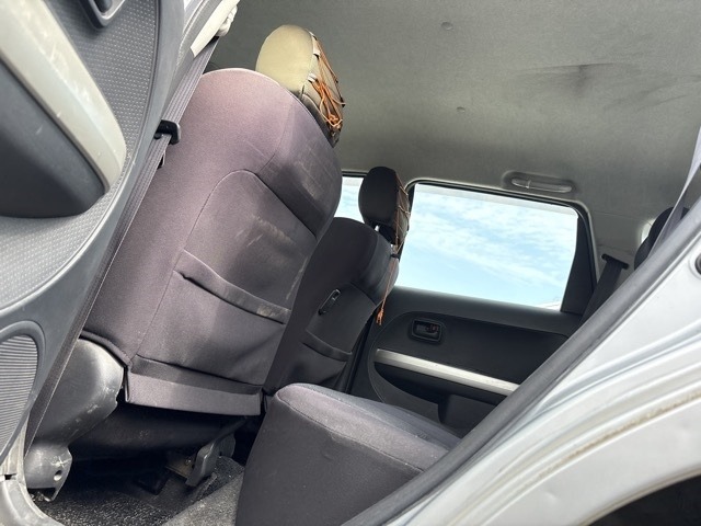 Toyota IST 2003 7591001-10