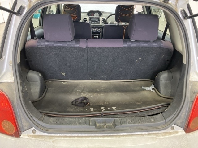 Toyota IST 2003 7591001-12