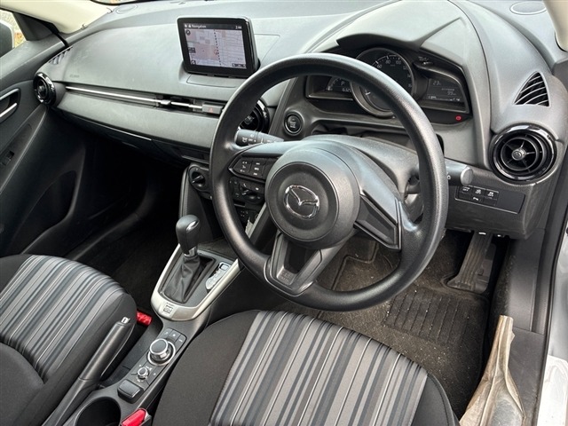 Mazda MAZDA2 2021 7594996-3