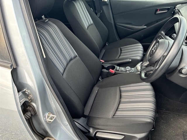 Mazda MAZDA2 2021 7594996-5