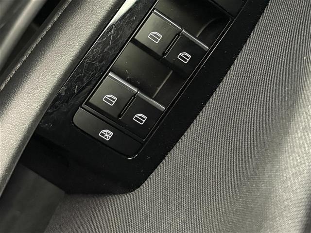 Mazda MAZDA3 2023 7594604-9