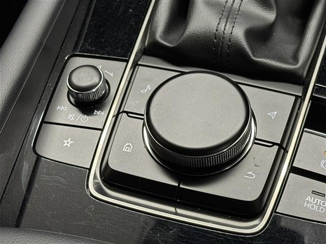 Mazda MAZDA3 2022 7594620-19