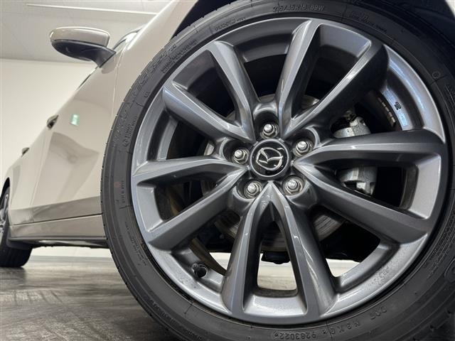 Mazda MAZDA3 2022 7594620-25
