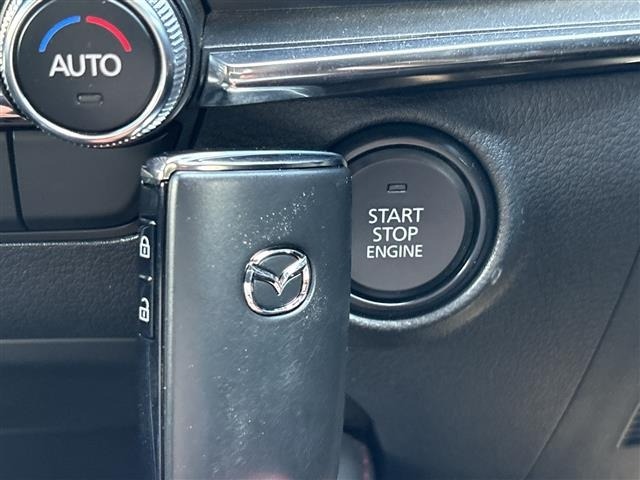Mazda MAZDA3 2023 7594621-20