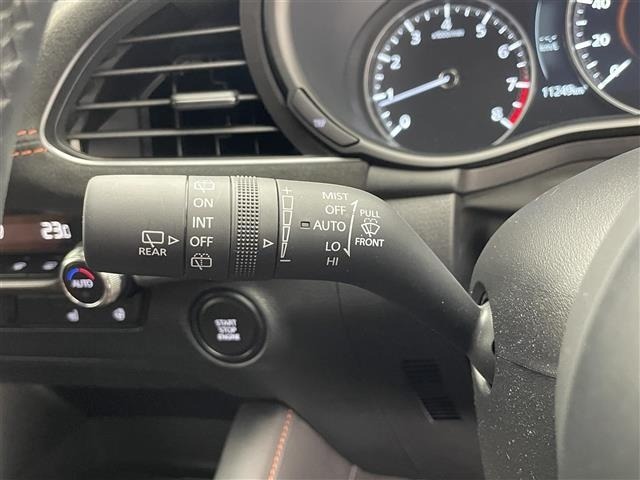 Mazda MAZDA3 2025 7594622-9
