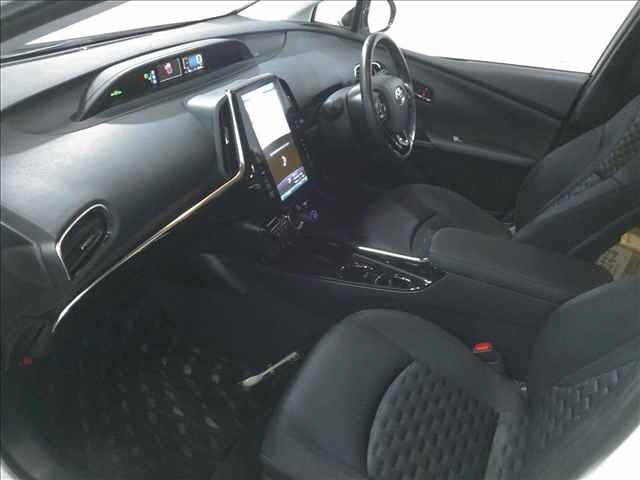 Toyota PRIUS PHV 2018 7595120-3