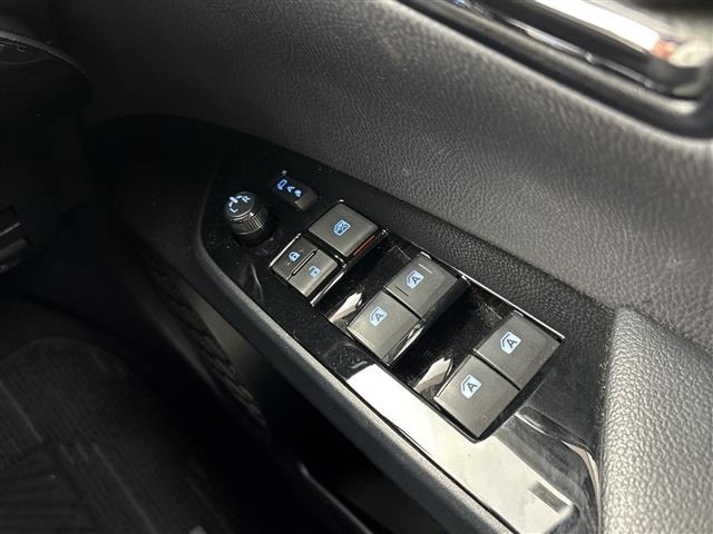 Toyota PRIUS PHV 2017 7595132-11