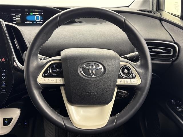 Toyota PRIUS PHV 2017 7595132-20