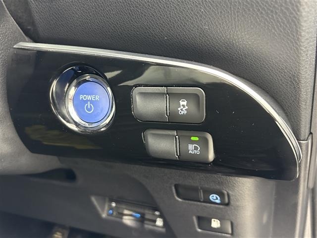 Toyota PRIUS PHV 2017 7595132-21