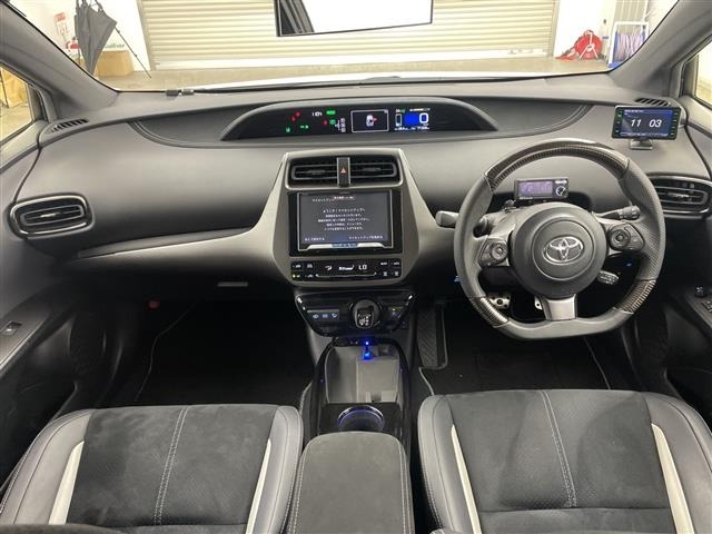 Toyota PRIUS PHV 2018 7595139-14