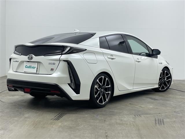 Toyota PRIUS PHV 2018 7595139-2