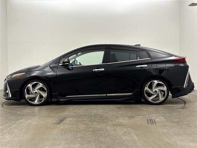 Toyota PRIUS PHV 2021 7595147-6