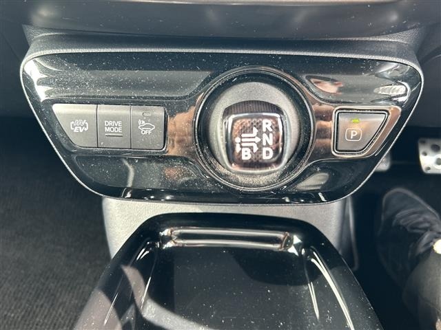 Toyota PRIUS PHV 2018 7595148-1
