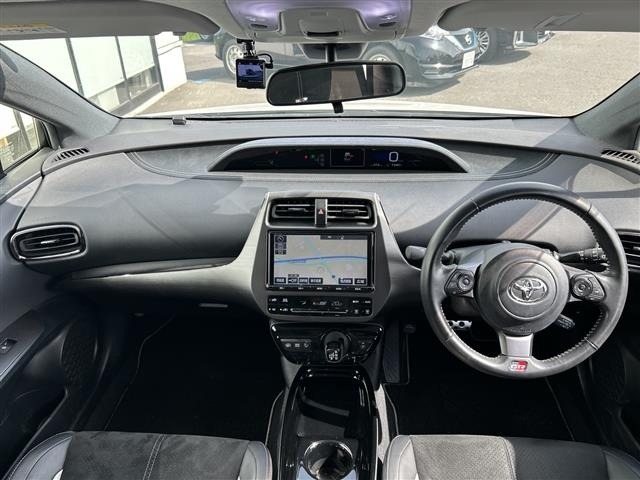 Toyota PRIUS PHV 2018 7595148-15