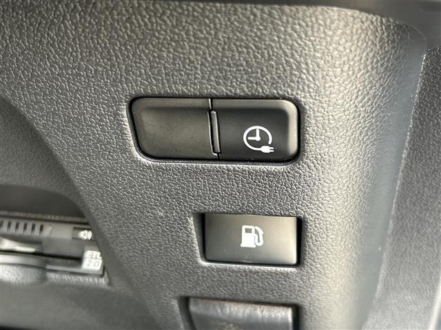 Toyota PRIUS PHV 2018 7595148-3