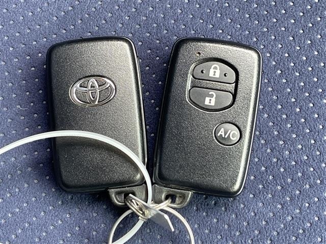 Toyota PRIUS PHV 2012 7595155-21