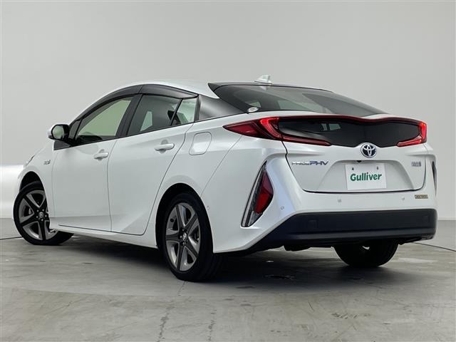 Toyota PRIUS PHV 2021 7595156-13