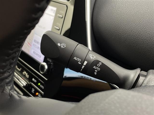 Toyota PRIUS PHV 2021 7595156-20