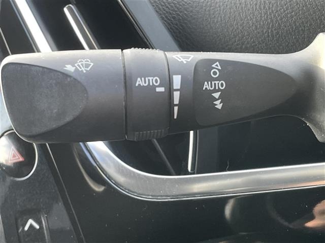 Toyota PRIUS PHV 2017 7595157-11