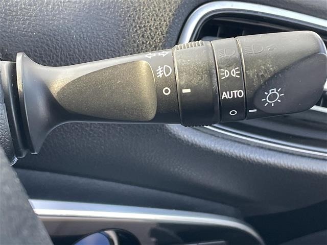 Toyota PRIUS PHV 2017 7595157-12