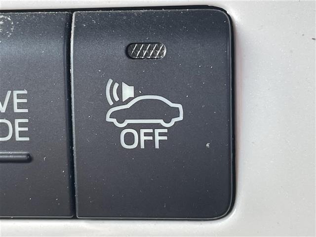 Toyota PRIUS PHV 2017 7595157-3
