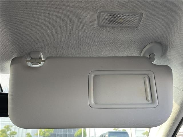 Toyota PRIUS PHV 2017 7595157-6