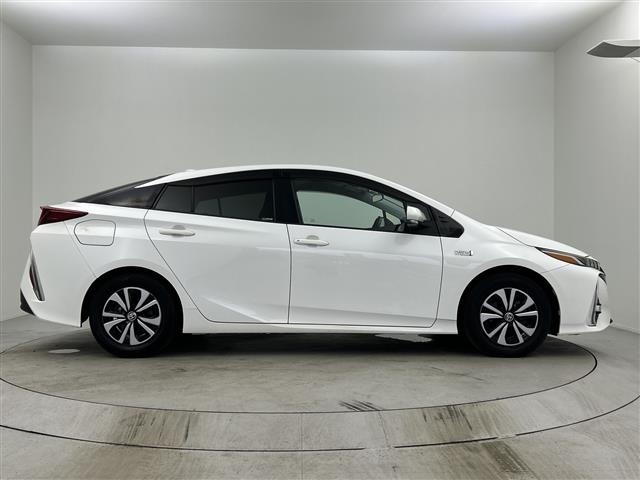 Toyota PRIUS PHV 2017 7595159-2