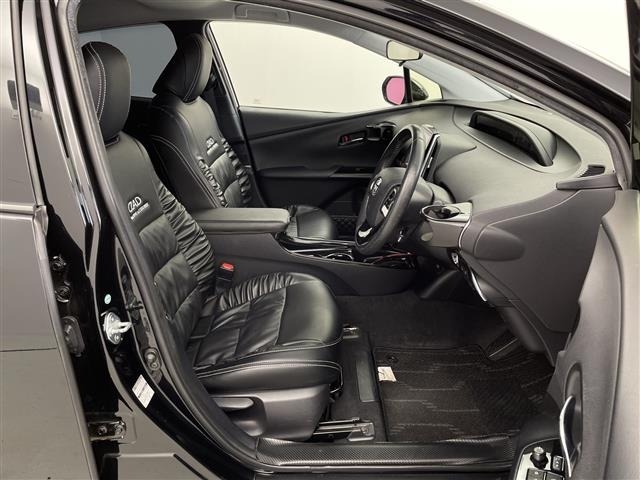 Toyota PRIUS PHV 2017 7595161-18