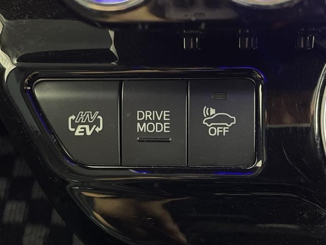 Toyota PRIUS PHV 2017 7595161-6