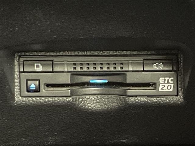 Toyota PRIUS PHV 2017 7595162-16