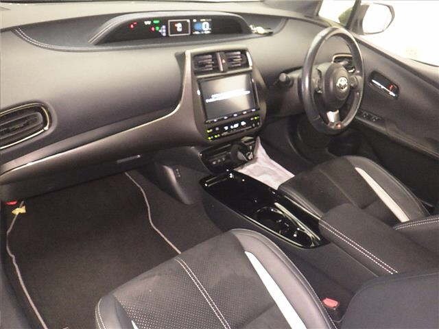 Toyota PRIUS PHV 2018 7595169-4