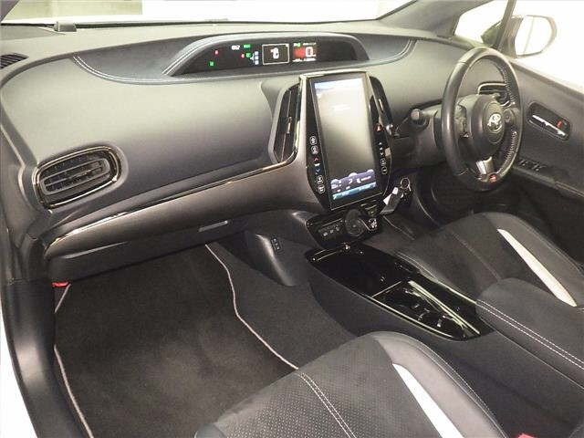 Toyota PRIUS PHV 2018 7595173-4