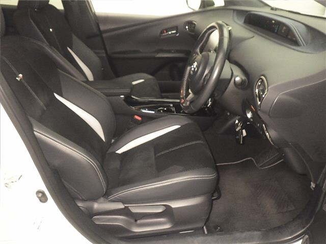Toyota PRIUS PHV 2018 7595173-5