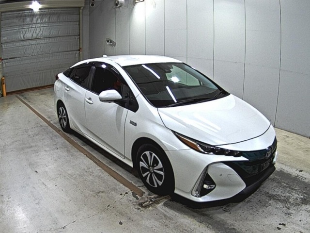 Toyota PRIUS PHV 2019 7595174-0