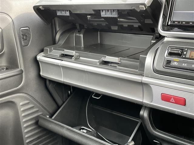 Suzuki SPACIA 2019 7581749-11