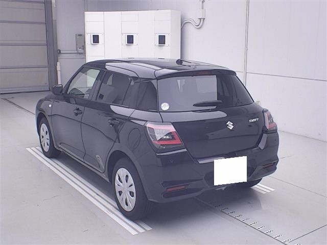 Suzuki SWIFT 2024 7580797-1