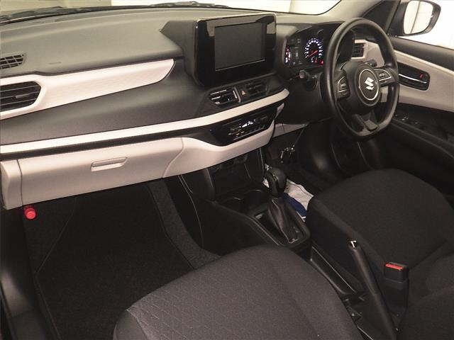 Suzuki SWIFT 2024 7580797-4