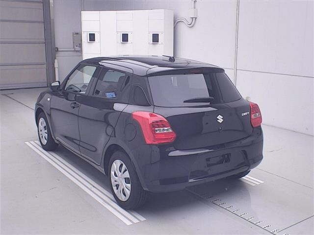 Suzuki SWIFT 2023 7580825-1
