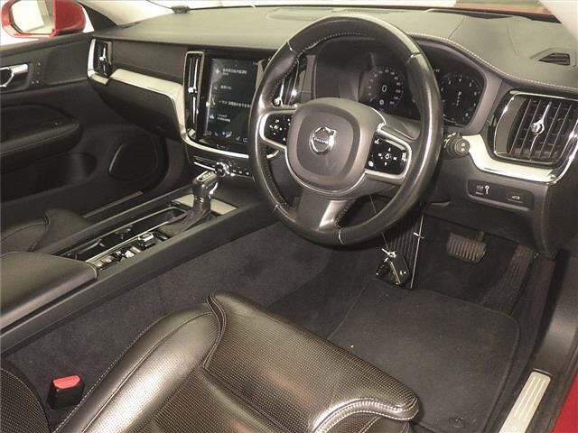 Volvo V60 2019 7594496-3