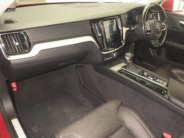 Volvo V60 2019 7594496-4
