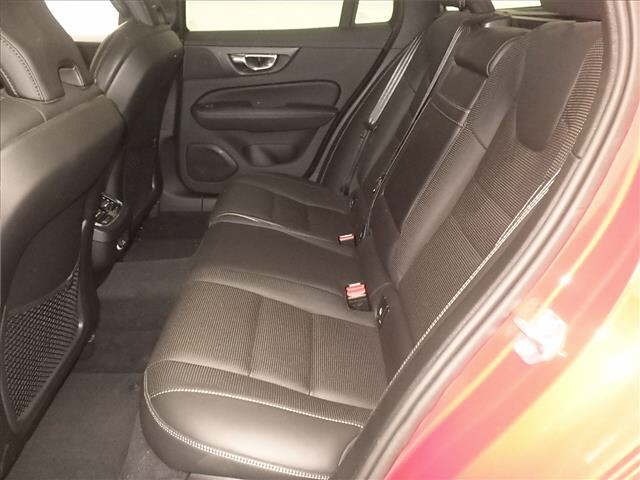 Volvo V60 2019 7594496-7