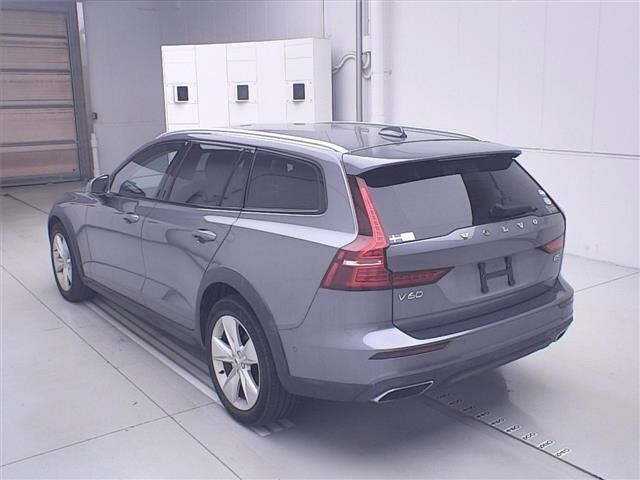 Volvo V60 2021 7594497-1