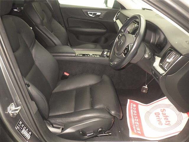 Volvo V60 2021 7594497-5