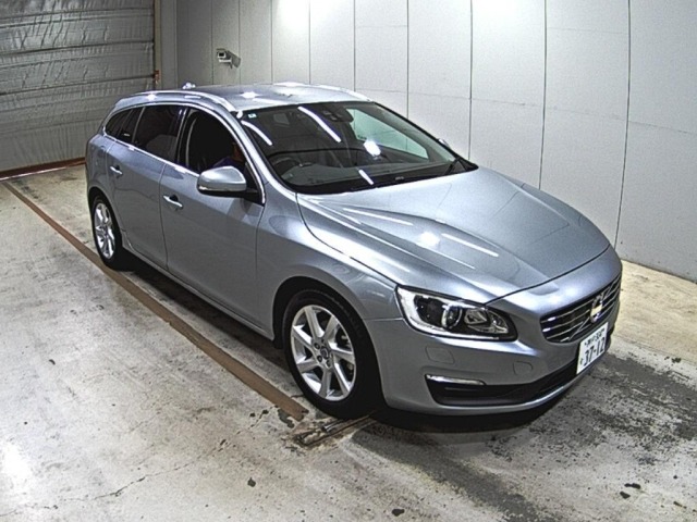 Volvo V60 2014 7594499-0