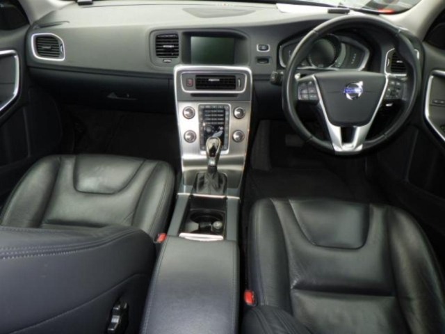 Volvo V60 2014 7594499-3